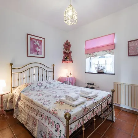 Guestready - Casa Das Alminhas *